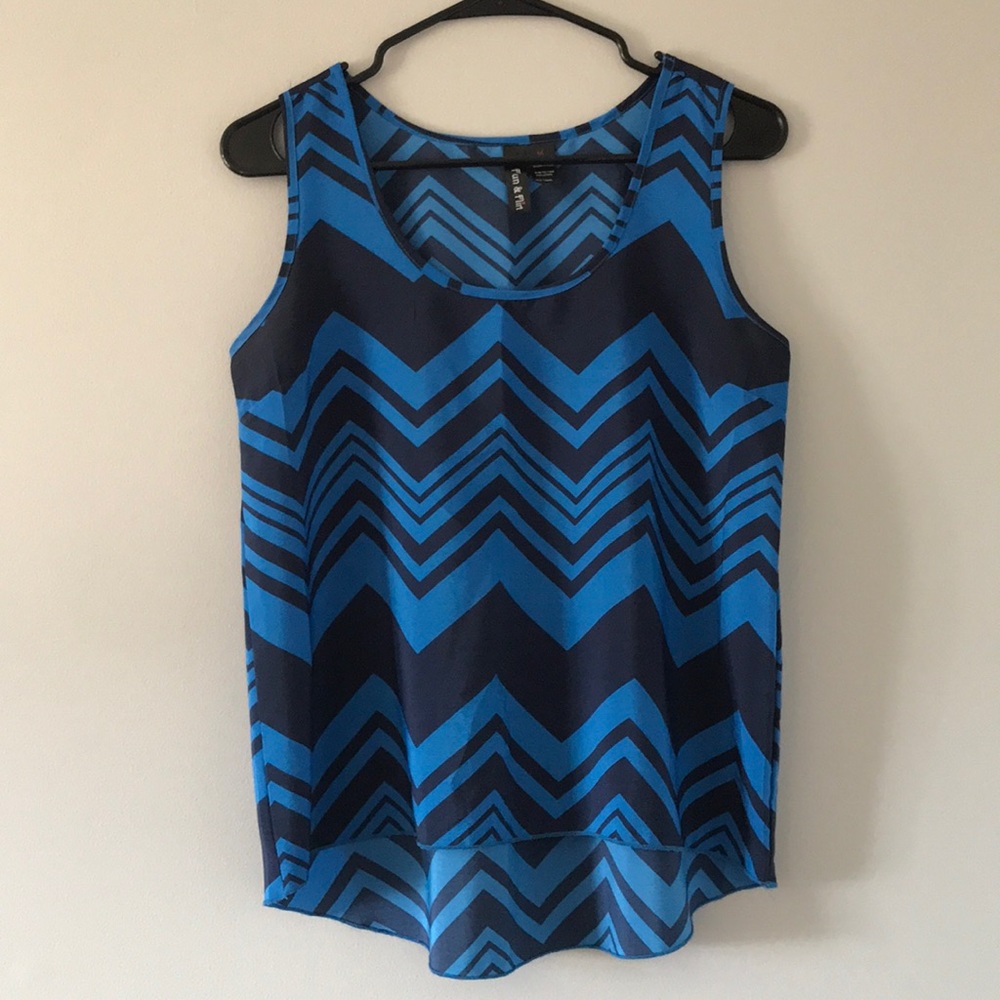 Patterned blue tank top